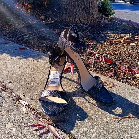 NWT Via Spiga Heels Shoes Size 10 Snake Skin Black Open Toe Sandals - Picture 2 of 10